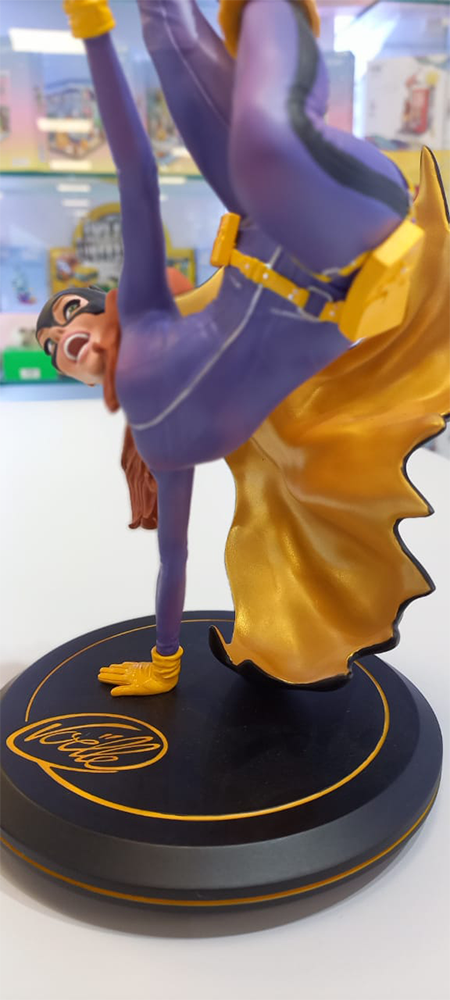 DC Collectibles DC Cover Girl Batgirl